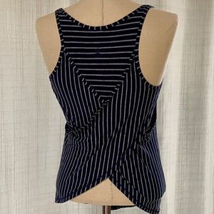 Lululemon Navy & Pin stripe Wrap sleeveless sz 6